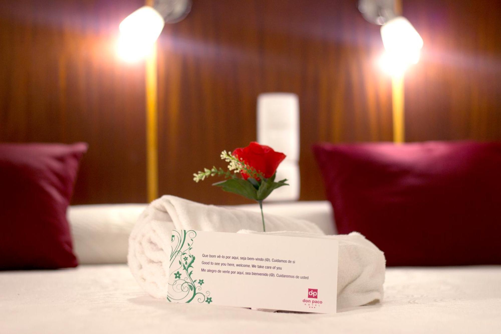Hotel Livvo Don Paco Мінделу Екстер'єр фото