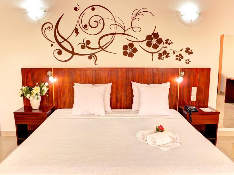 Hotel Livvo Don Paco Мінделу Екстер'єр фото